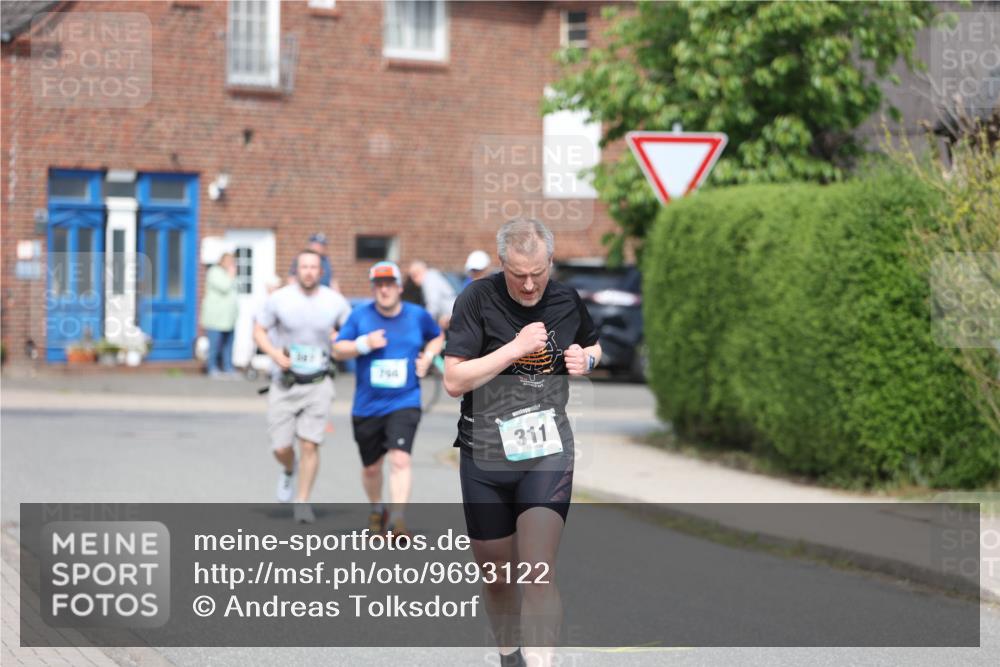10.05.2026 - 8. Wedeler Halbmarathon Andreas Tolksdorf http://msf.ph/oto/9693122 10.05.2026 10:18:14 Laufen 766, 311 meine-sportfotos.de