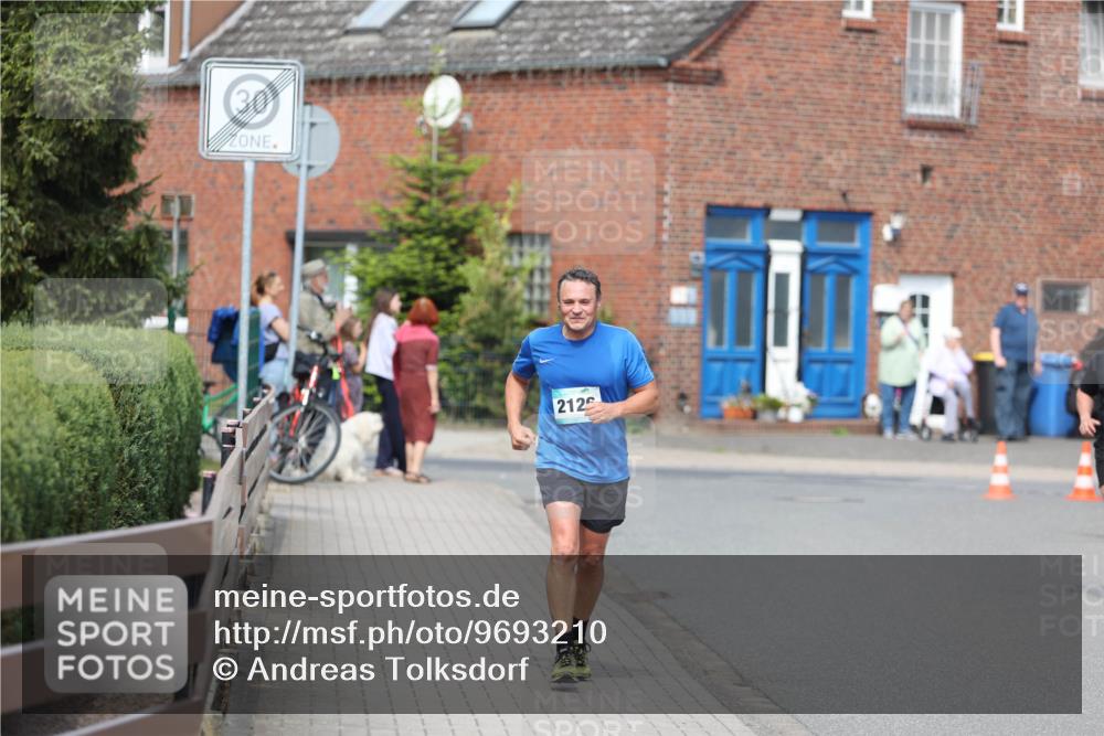 10.05.2026 - 8. Wedeler Halbmarathon Andreas Tolksdorf http://msf.ph/oto/9693210 10.05.2026 10:18:31 Laufen 212 meine-sportfotos.de