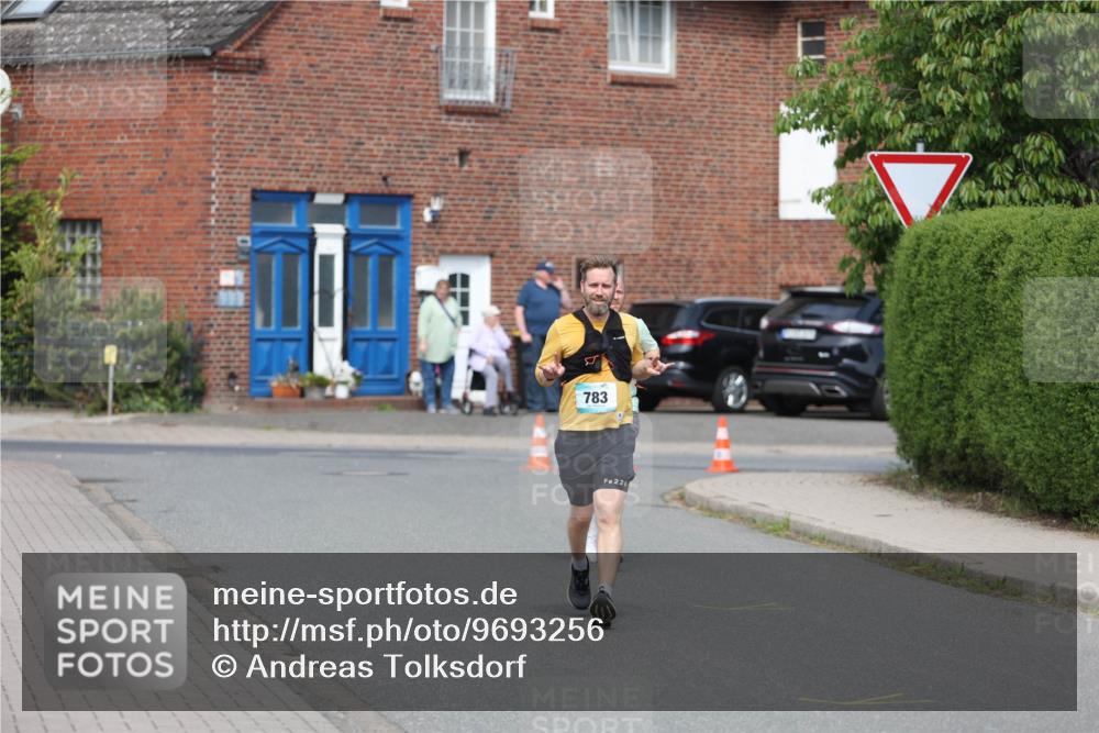 10.05.2026 - 8. Wedeler Halbmarathon Andreas Tolksdorf http://msf.ph/oto/9693256 10.05.2026 10:18:39 Laufen 783, 226 meine-sportfotos.de