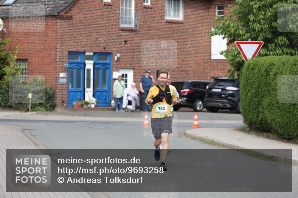 10.05.2026 - 8. Wedeler Halbmarathon Andreas Tolksdorf http://msf.ph/oto/9693258 10.05.2026 10:18:39 Laufen 783, 226 meine-sportfotos.de