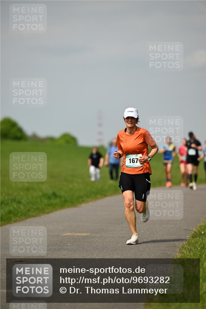 10.05.2026 - 8. Wedeler Halbmarathon Dr. Thomas Lammeyer http://msf.ph/oto/9693282 10.05.2026 11:17:35 Laufen 167 meine-sportfotos.de