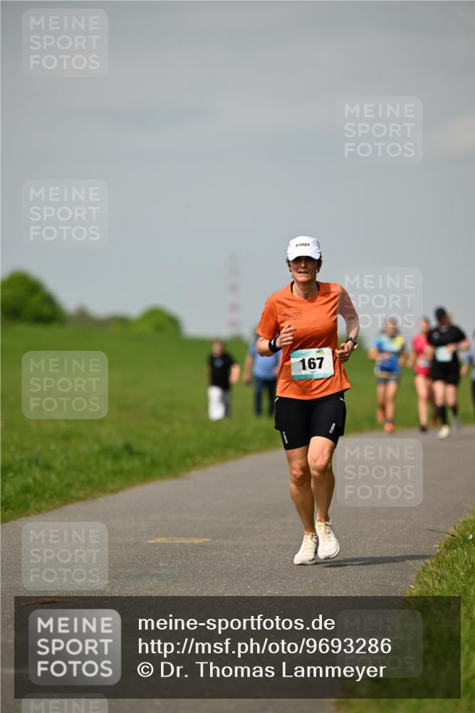 10.05.2026 - 8. Wedeler Halbmarathon Dr. Thomas Lammeyer http://msf.ph/oto/9693286 10.05.2026 11:17:36 Laufen 167 meine-sportfotos.de