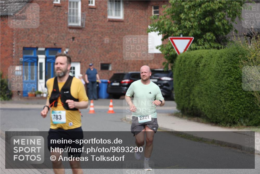 10.05.2026 - 8. Wedeler Halbmarathon Andreas Tolksdorf http://msf.ph/oto/9693290 10.05.2026 10:18:42 Laufen 783, 2221, 22 meine-sportfotos.de