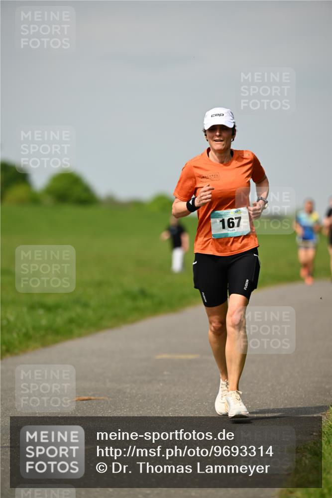 10.05.2026 - 8. Wedeler Halbmarathon Dr. Thomas Lammeyer http://msf.ph/oto/9693314 10.05.2026 11:17:37 Laufen 167 meine-sportfotos.de