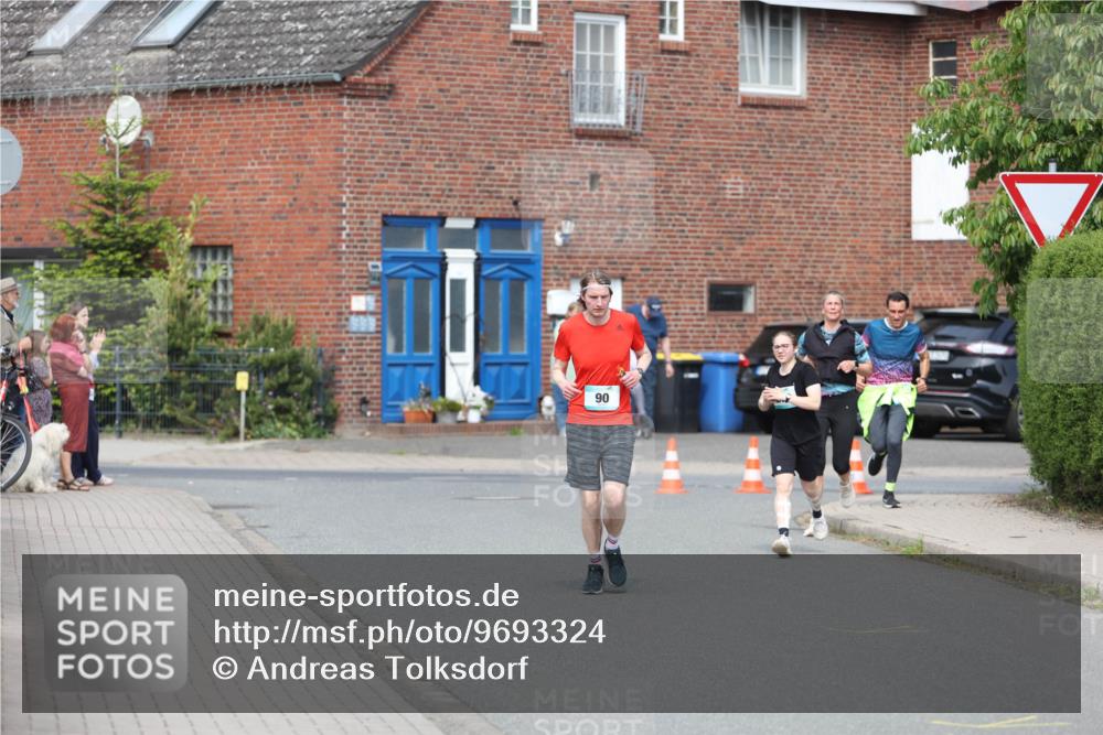 10.05.2026 - 8. Wedeler Halbmarathon Andreas Tolksdorf http://msf.ph/oto/9693324 10.05.2026 10:18:55 Laufen 90 meine-sportfotos.de