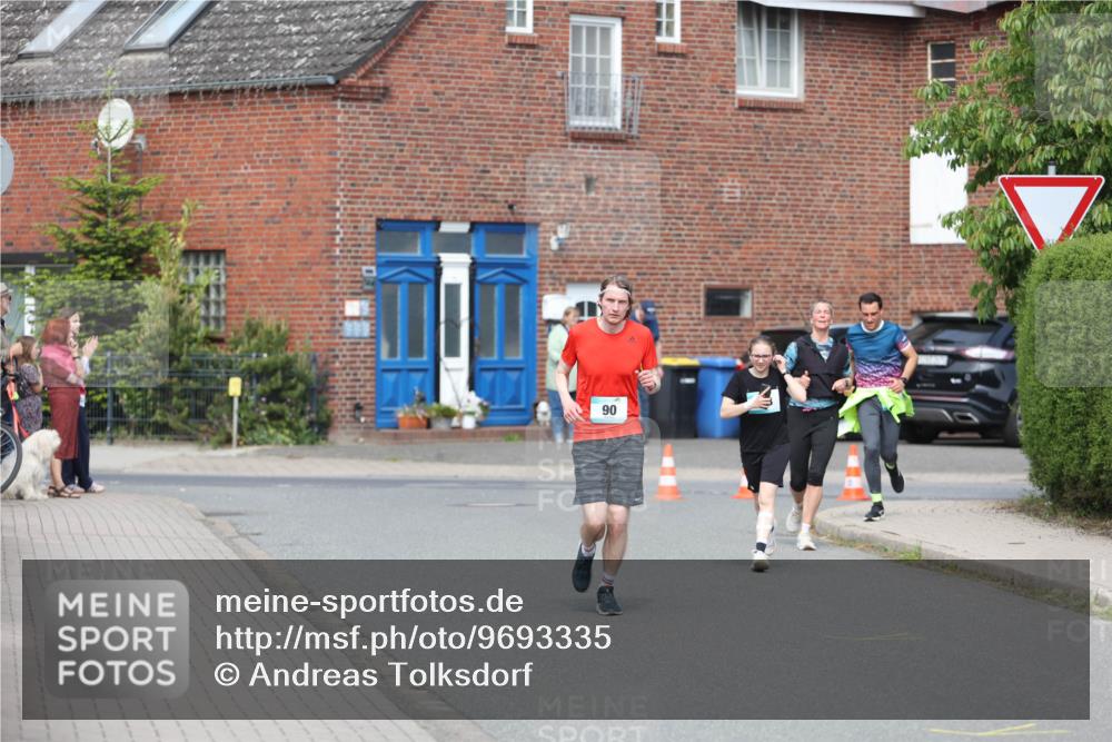 10.05.2026 - 8. Wedeler Halbmarathon Andreas Tolksdorf http://msf.ph/oto/9693335 10.05.2026 10:18:55 Laufen 90 meine-sportfotos.de