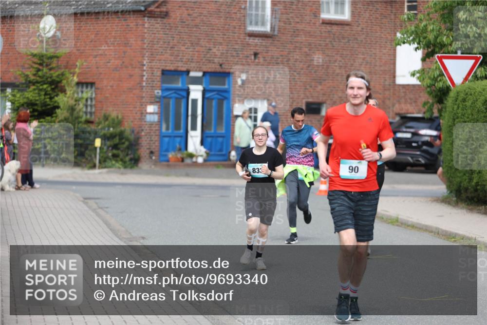 10.05.2026 - 8. Wedeler Halbmarathon Andreas Tolksdorf http://msf.ph/oto/9693340 10.05.2026 10:18:58 Laufen 833, 96, 90 meine-sportfotos.de