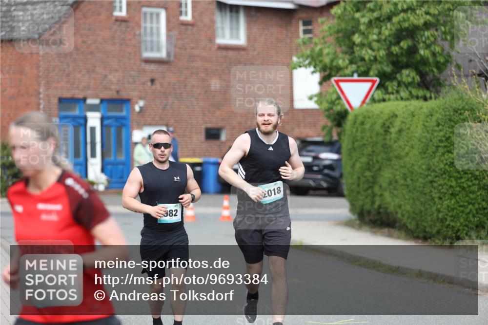 10.05.2026 - 8. Wedeler Halbmarathon Andreas Tolksdorf http://msf.ph/oto/9693384 10.05.2026 10:19:11 Laufen 200, 982, 2018 meine-sportfotos.de
