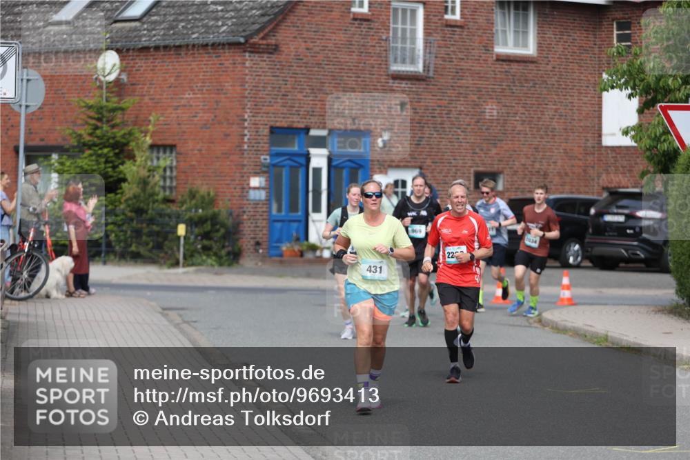 10.05.2026 - 8. Wedeler Halbmarathon Andreas Tolksdorf http://msf.ph/oto/9693413 10.05.2026 10:19:20 Laufen 431, 969, 22, 2034 meine-sportfotos.de