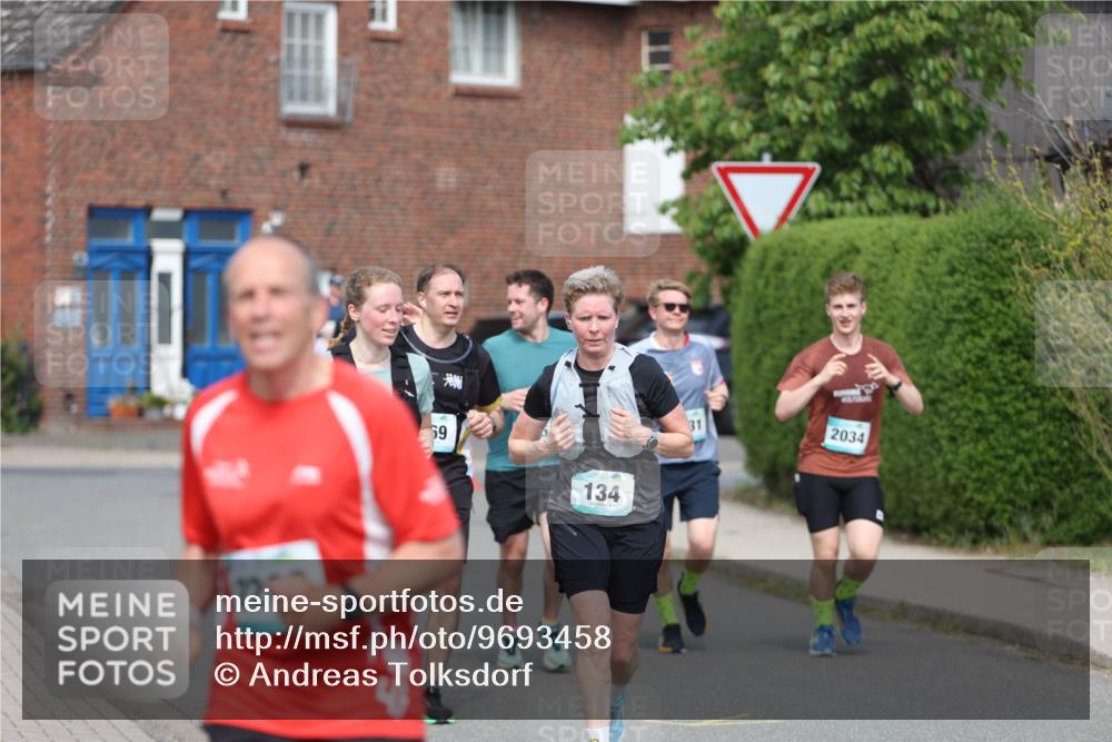 10.05.2026 - 8. Wedeler Halbmarathon Andreas Tolksdorf http://msf.ph/oto/9693458 10.05.2026 10:19:25 Laufen 22, 69, 134, 31, 2034 meine-sportfotos.de