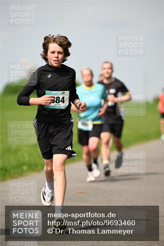 10.05.2026 - 8. Wedeler Halbmarathon Dr. Thomas Lammeyer http://msf.ph/oto/9693460 10.05.2026 11:17:52 Laufen 384 meine-sportfotos.de