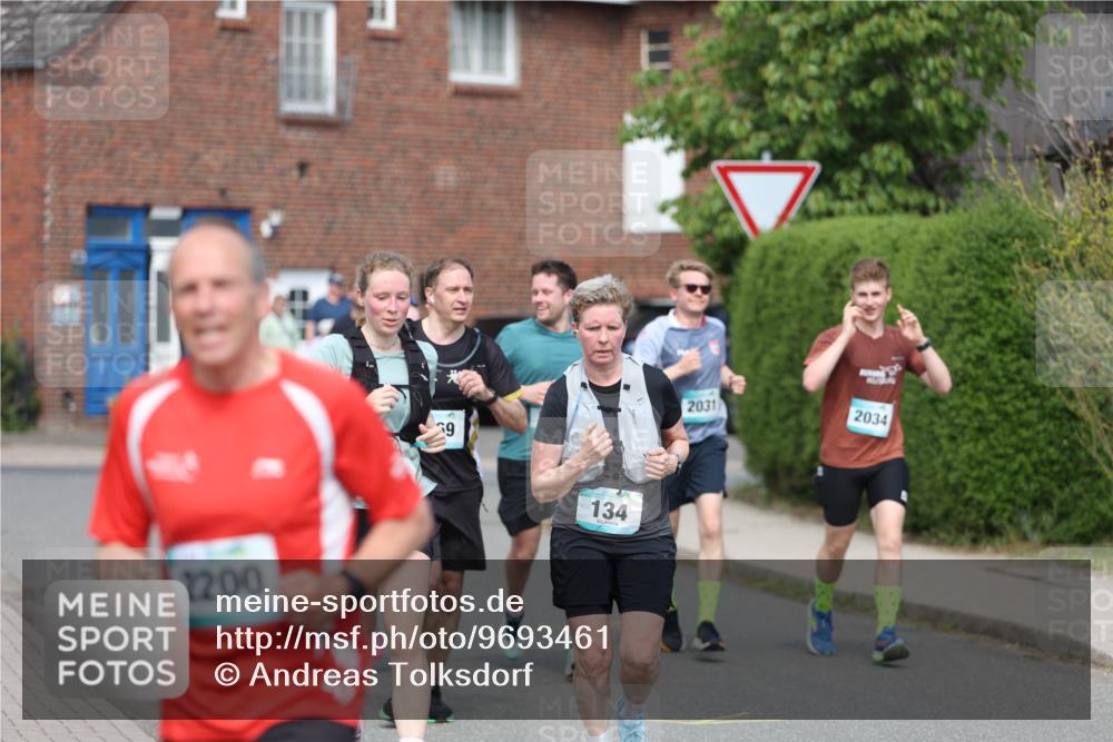10.05.2026 - 8. Wedeler Halbmarathon Andreas Tolksdorf http://msf.ph/oto/9693461 10.05.2026 10:19:25 Laufen 2200, 69, 134, 2031, 2034 meine-sportfotos.de
