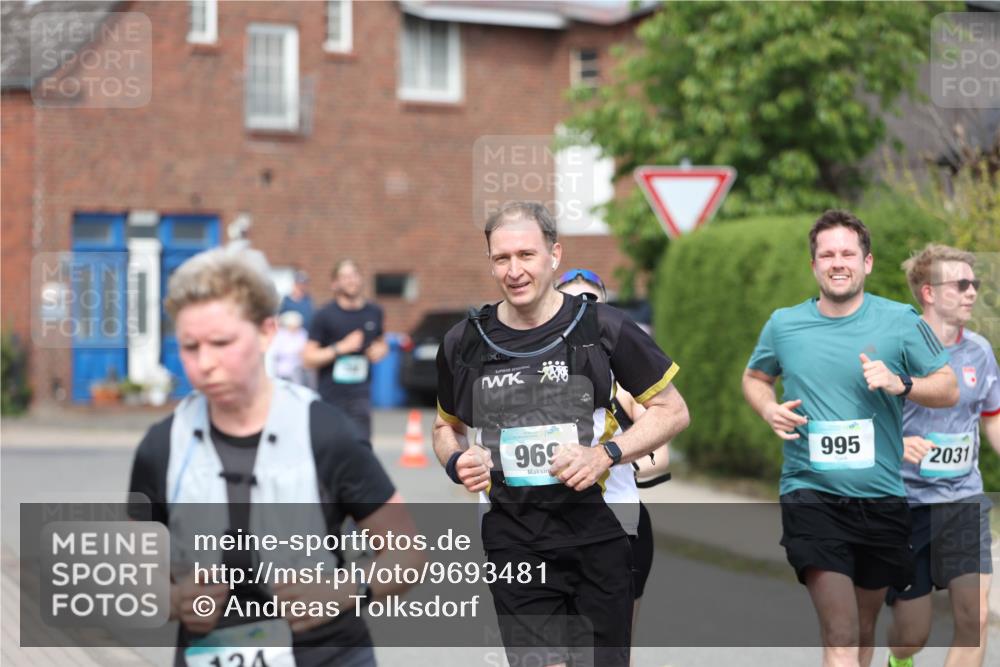 10.05.2026 - 8. Wedeler Halbmarathon Andreas Tolksdorf http://msf.ph/oto/9693481 10.05.2026 10:19:28 Laufen 969, 995, 2031 meine-sportfotos.de