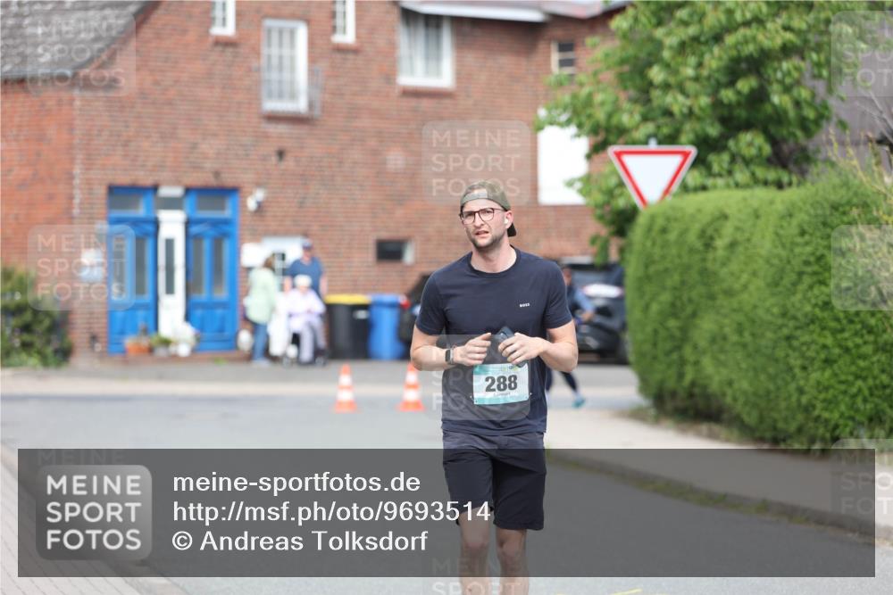 10.05.2026 - 8. Wedeler Halbmarathon Andreas Tolksdorf http://msf.ph/oto/9693514 10.05.2026 10:19:32 Laufen 288 meine-sportfotos.de