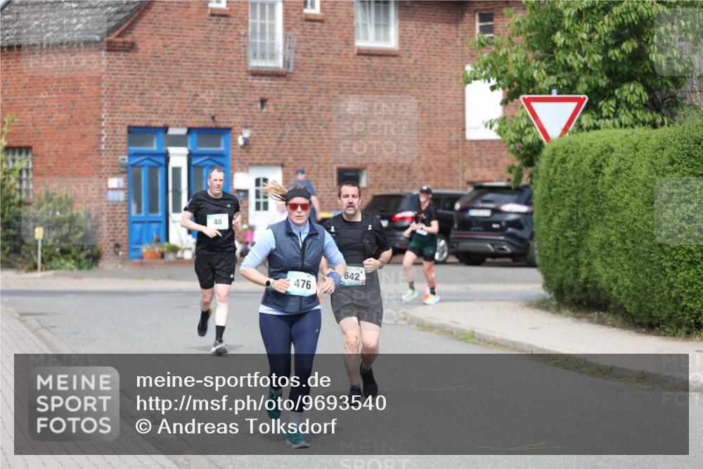 10.05.2026 - 8. Wedeler Halbmarathon Andreas Tolksdorf http://msf.ph/oto/9693540 10.05.2026 10:19:40 Laufen 48, 177, 476, 642 meine-sportfotos.de