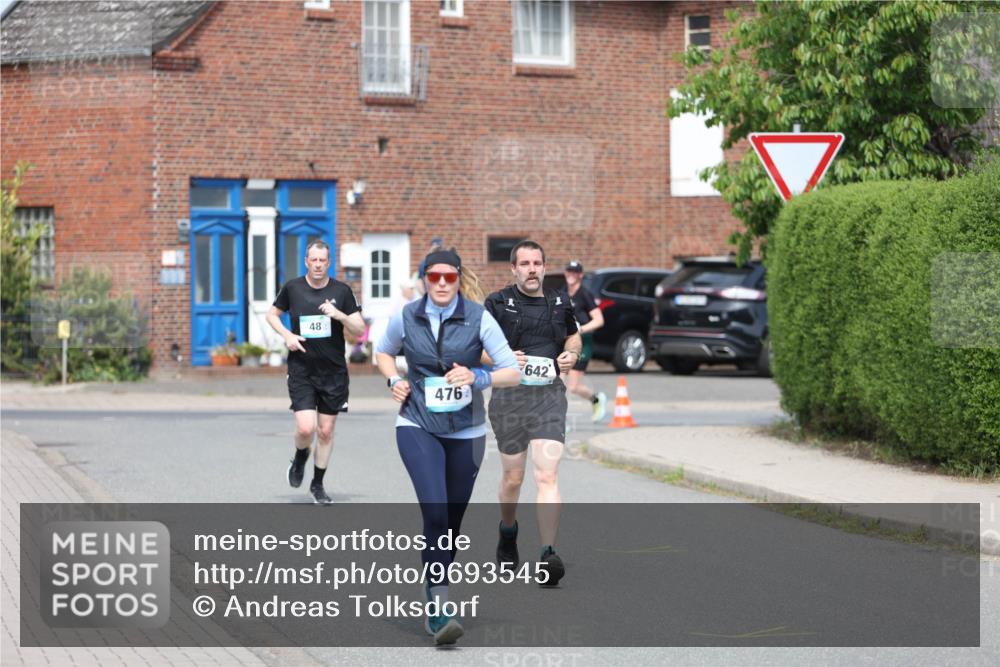 10.05.2026 - 8. Wedeler Halbmarathon Andreas Tolksdorf http://msf.ph/oto/9693545 10.05.2026 10:19:41 Laufen 48, 476, 642 meine-sportfotos.de