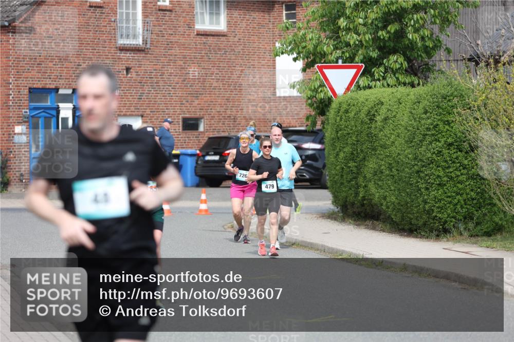 10.05.2026 - 8. Wedeler Halbmarathon Andreas Tolksdorf http://msf.ph/oto/9693607 10.05.2026 10:19:48 Laufen 41, 726, 479 meine-sportfotos.de