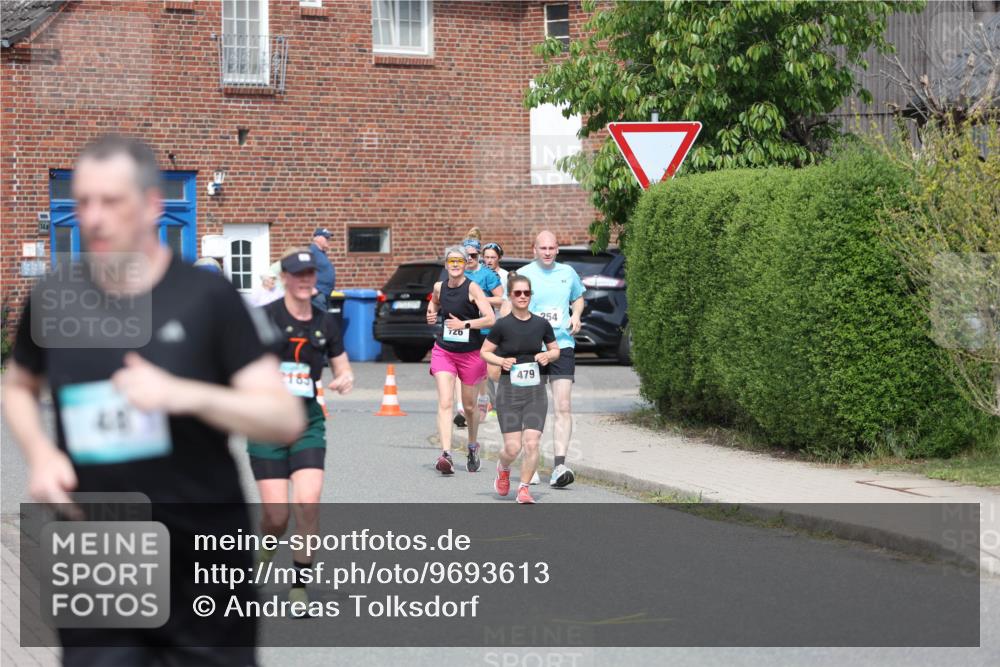 10.05.2026 - 8. Wedeler Halbmarathon Andreas Tolksdorf http://msf.ph/oto/9693613 10.05.2026 10:19:48 Laufen 2185, 6, 254, 479 meine-sportfotos.de