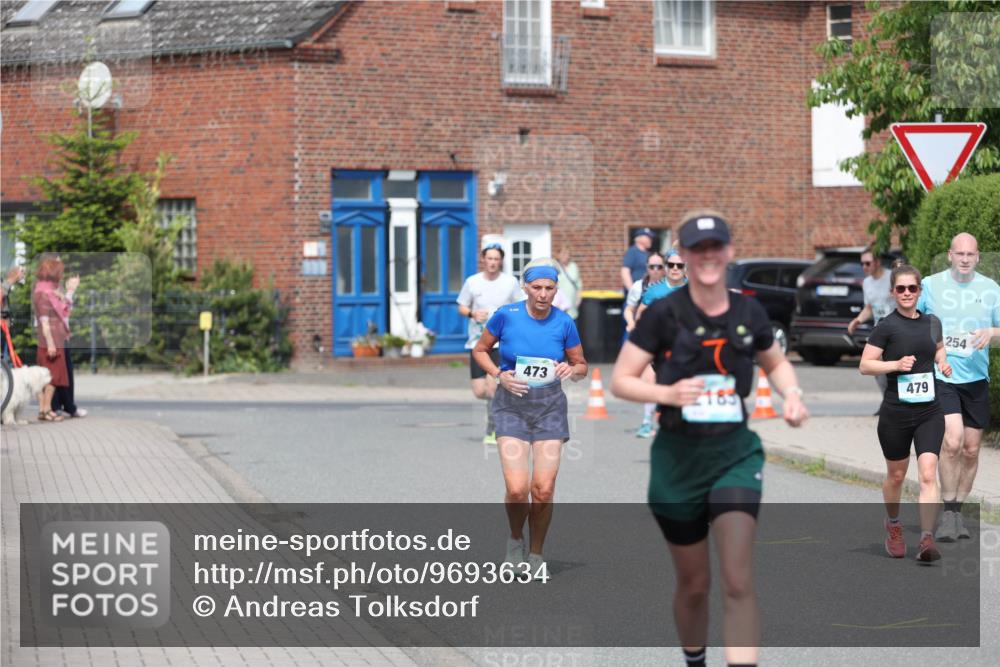 10.05.2026 - 8. Wedeler Halbmarathon Andreas Tolksdorf http://msf.ph/oto/9693634 10.05.2026 10:19:50 Laufen 473, 479, 254 meine-sportfotos.de