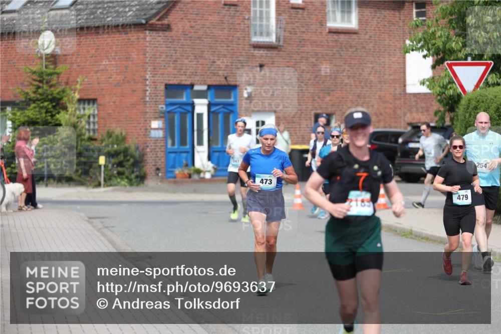 10.05.2026 - 8. Wedeler Halbmarathon Andreas Tolksdorf http://msf.ph/oto/9693637 10.05.2026 10:19:50 Laufen 247, 473, 479, 2185, 254 meine-sportfotos.de