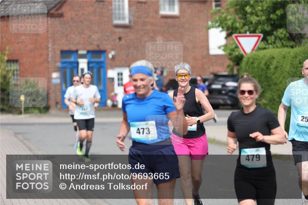 10.05.2026 - 8. Wedeler Halbmarathon Andreas Tolksdorf http://msf.ph/oto/9693665 10.05.2026 10:19:53 Laufen 473, 479, 25 meine-sportfotos.de
