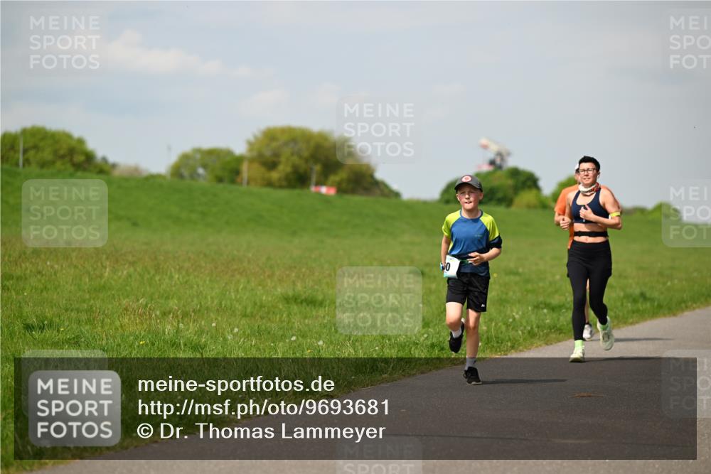 10.05.2026 - 8. Wedeler Halbmarathon Dr. Thomas Lammeyer http://msf.ph/oto/9693681 10.05.2026 11:18:18 Laufen  meine-sportfotos.de