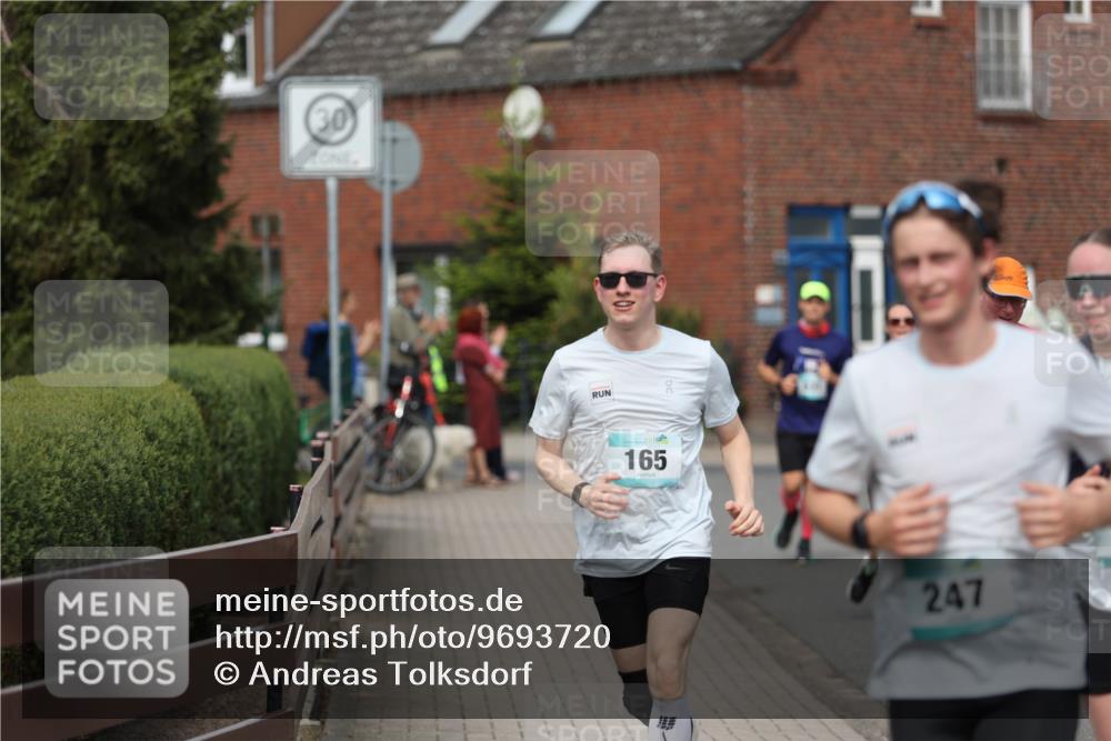 10.05.2026 - 8. Wedeler Halbmarathon Andreas Tolksdorf http://msf.ph/oto/9693720 10.05.2026 10:19:59 Laufen 30, 165, 247 meine-sportfotos.de