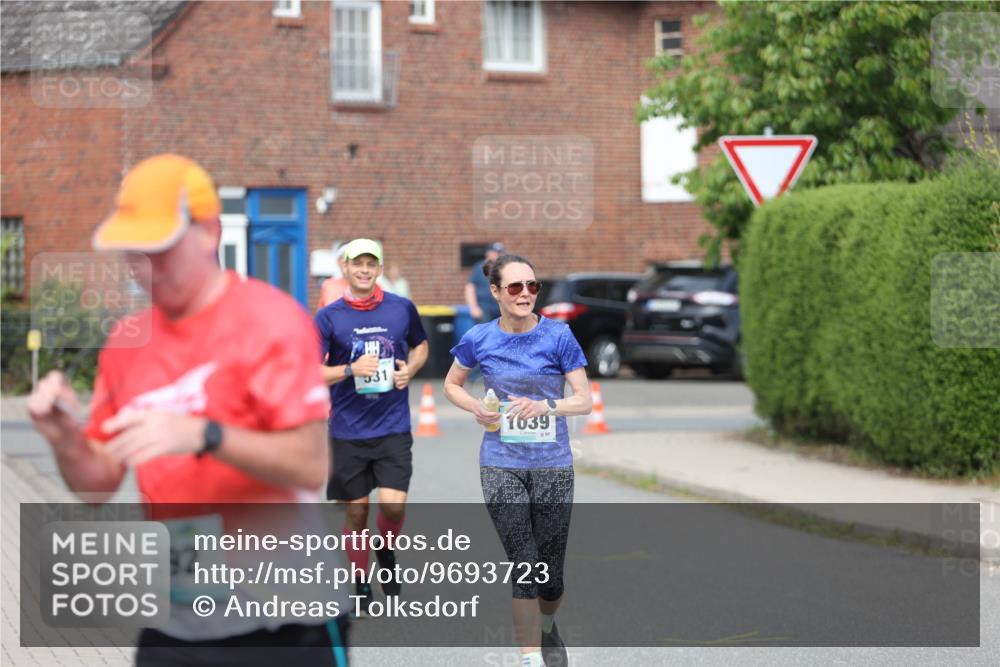 10.05.2026 - 8. Wedeler Halbmarathon Andreas Tolksdorf http://msf.ph/oto/9693723 10.05.2026 10:20:02 Laufen 692, 531, 1639 meine-sportfotos.de