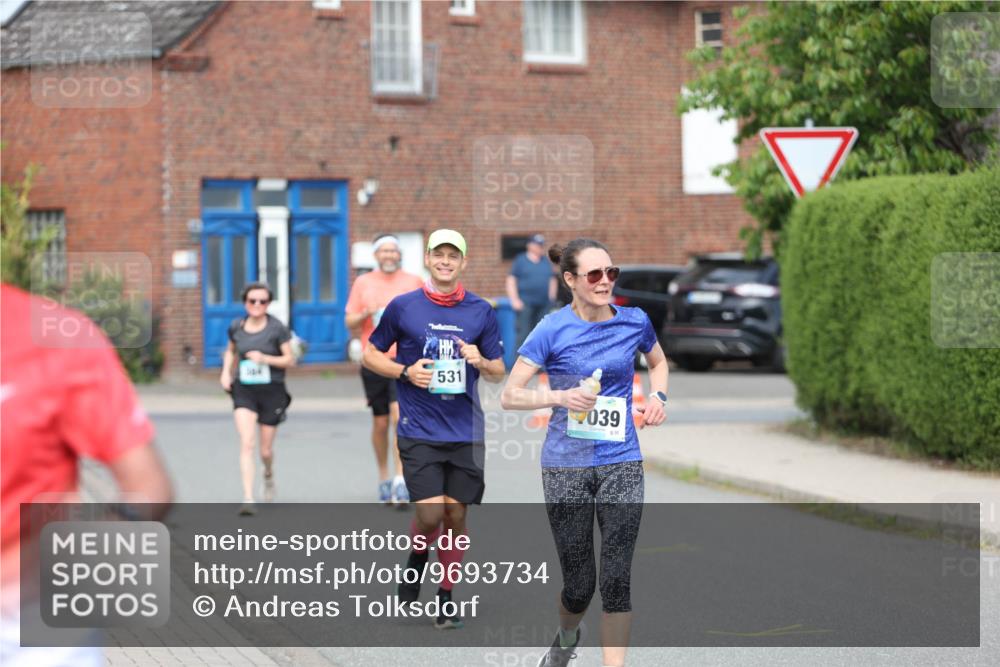 10.05.2026 - 8. Wedeler Halbmarathon Andreas Tolksdorf http://msf.ph/oto/9693734 10.05.2026 10:20:03 Laufen 531, 039, 890 meine-sportfotos.de