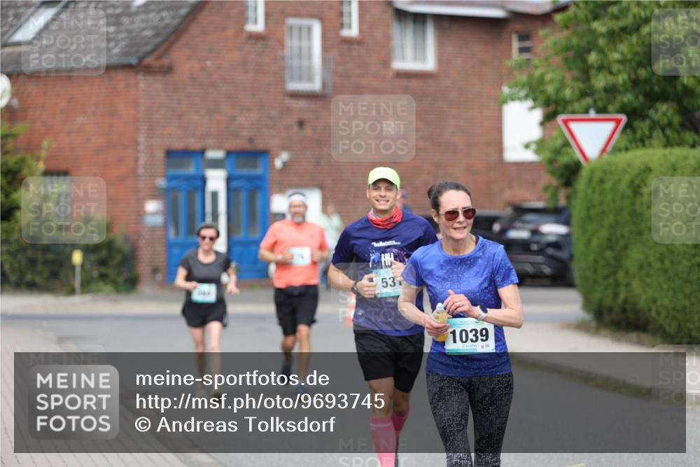 10.05.2026 - 8. Wedeler Halbmarathon Andreas Tolksdorf http://msf.ph/oto/9693745 10.05.2026 10:20:04 Laufen 53, 1039, 90 meine-sportfotos.de
