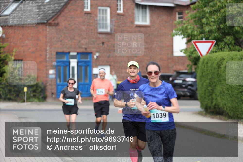 10.05.2026 - 8. Wedeler Halbmarathon Andreas Tolksdorf http://msf.ph/oto/9693746 10.05.2026 10:20:04 Laufen 376, 1039 meine-sportfotos.de