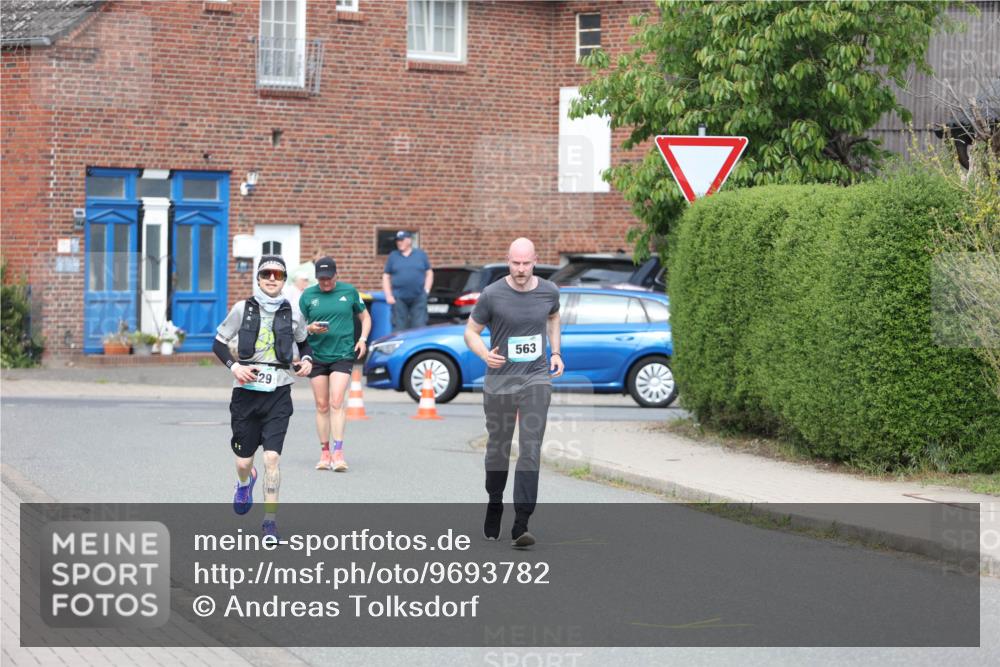 10.05.2026 - 8. Wedeler Halbmarathon Andreas Tolksdorf http://msf.ph/oto/9693782 10.05.2026 10:20:16 Laufen 29, 563 meine-sportfotos.de