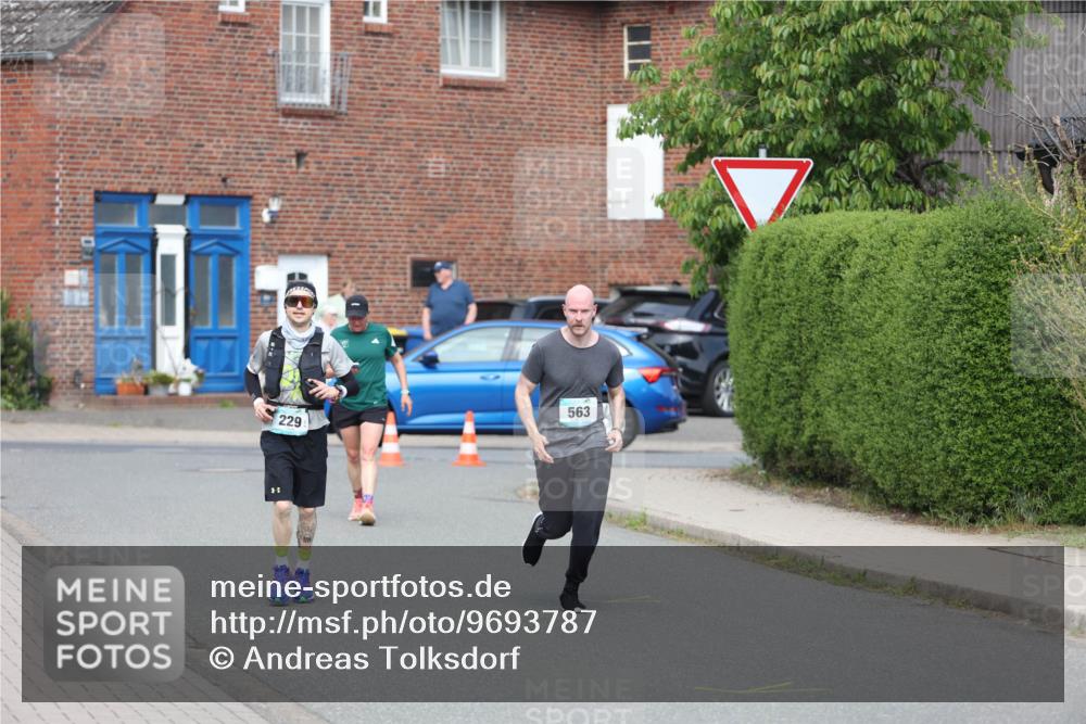 10.05.2026 - 8. Wedeler Halbmarathon Andreas Tolksdorf http://msf.ph/oto/9693787 10.05.2026 10:20:16 Laufen 229, 563 meine-sportfotos.de