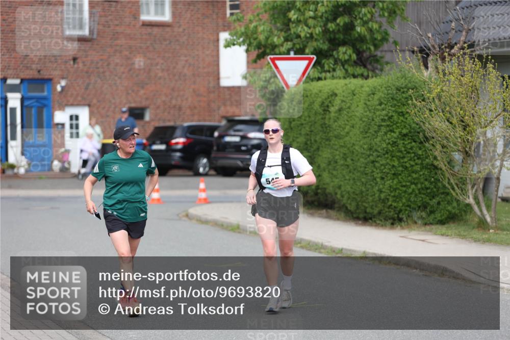 10.05.2026 - 8. Wedeler Halbmarathon Andreas Tolksdorf http://msf.ph/oto/9693820 10.05.2026 10:20:24 Laufen 5 meine-sportfotos.de