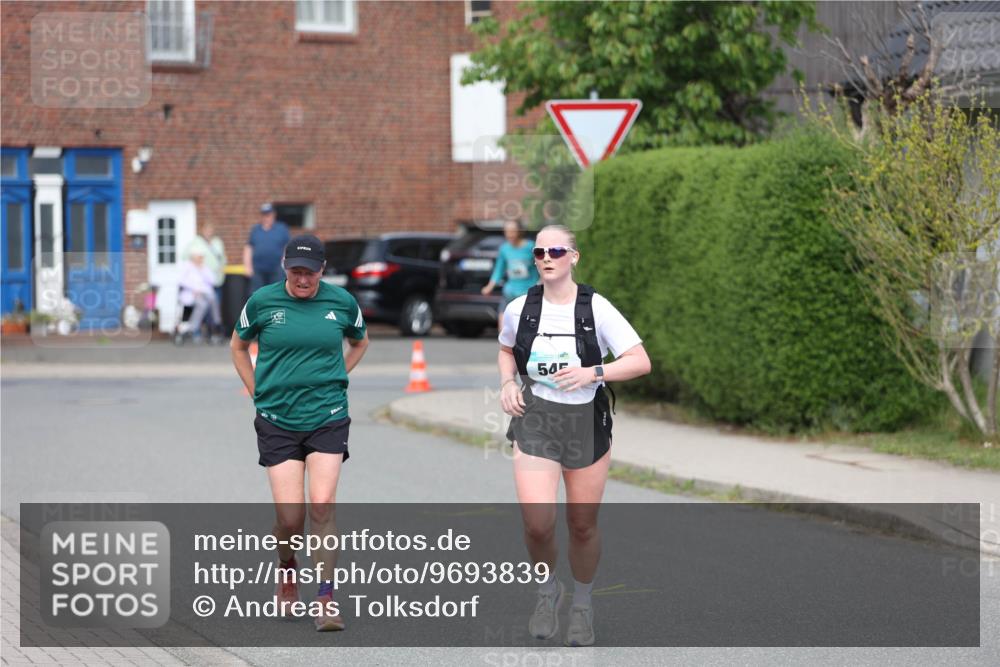 10.05.2026 - 8. Wedeler Halbmarathon Andreas Tolksdorf http://msf.ph/oto/9693839 10.05.2026 10:20:25 Laufen 54 meine-sportfotos.de