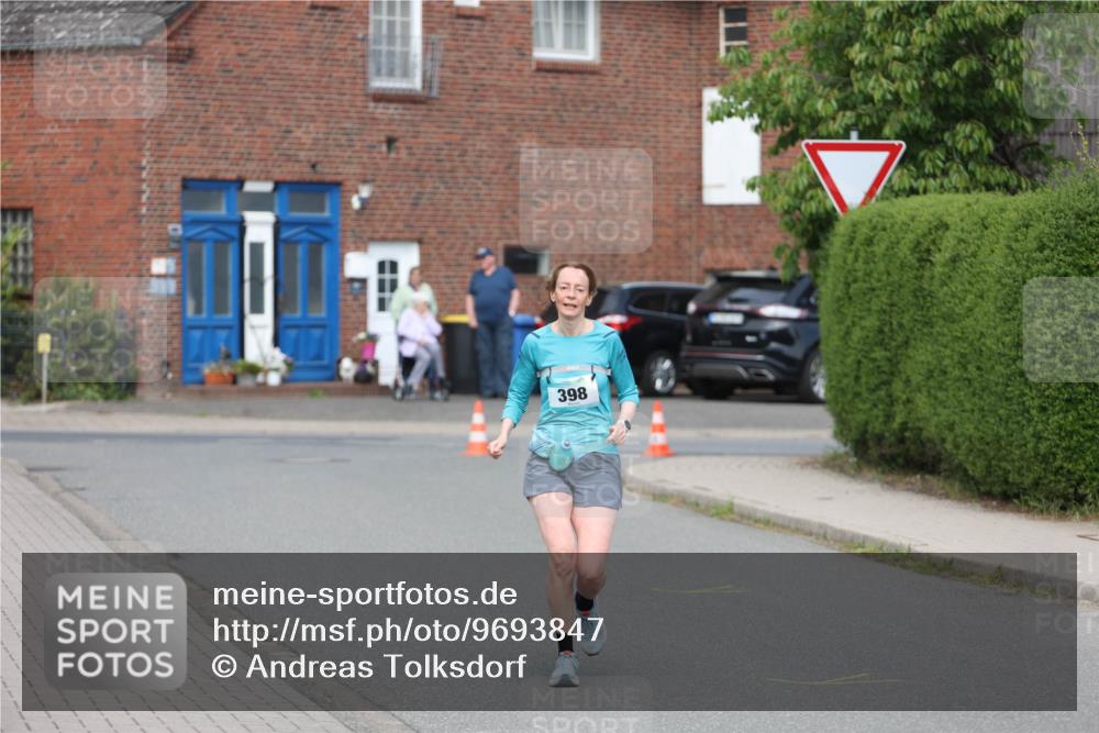 10.05.2026 - 8. Wedeler Halbmarathon Andreas Tolksdorf http://msf.ph/oto/9693847 10.05.2026 10:20:32 Laufen 398 meine-sportfotos.de