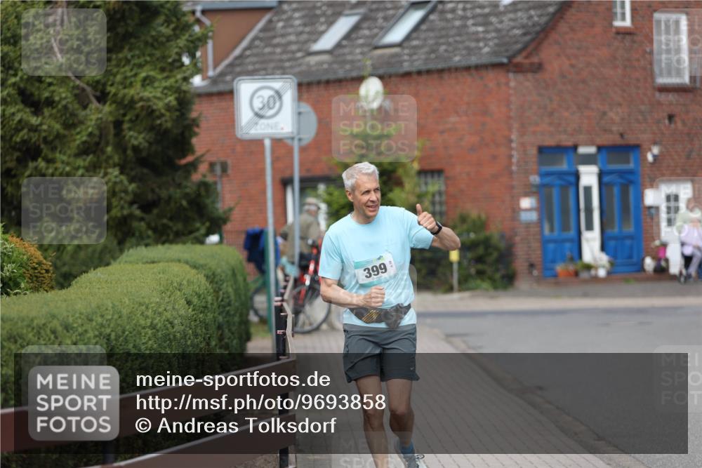 10.05.2026 - 8. Wedeler Halbmarathon Andreas Tolksdorf http://msf.ph/oto/9693858 10.05.2026 10:20:34 Laufen 30, 399 meine-sportfotos.de