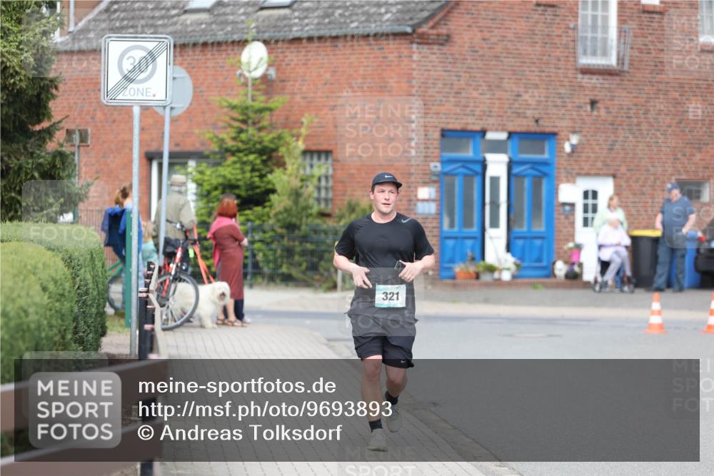 10.05.2026 - 8. Wedeler Halbmarathon Andreas Tolksdorf http://msf.ph/oto/9693893 10.05.2026 10:20:44 Laufen 321 meine-sportfotos.de