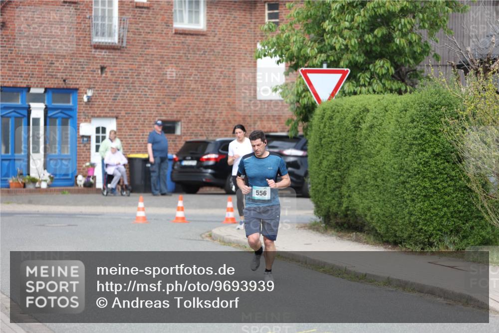 10.05.2026 - 8. Wedeler Halbmarathon Andreas Tolksdorf http://msf.ph/oto/9693939 10.05.2026 10:21:03 Laufen 556 meine-sportfotos.de