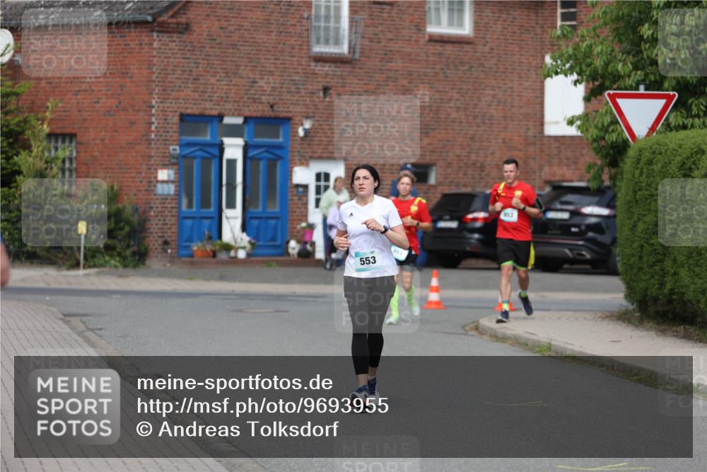 10.05.2026 - 8. Wedeler Halbmarathon Andreas Tolksdorf http://msf.ph/oto/9693955 10.05.2026 10:21:08 Laufen 553, 953 meine-sportfotos.de