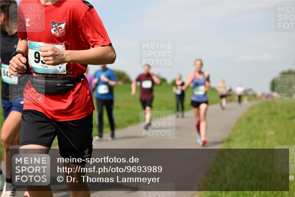 10.05.2026 - 8. Wedeler Halbmarathon Dr. Thomas Lammeyer http://msf.ph/oto/9693989 10.05.2026 11:18:48 Laufen  meine-sportfotos.de