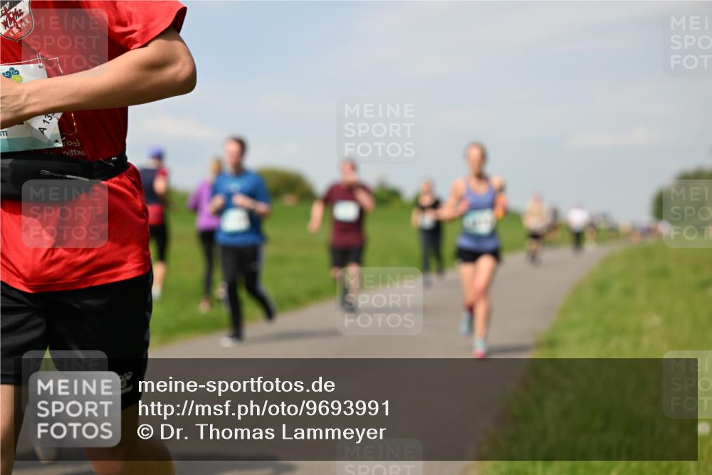 10.05.2026 - 8. Wedeler Halbmarathon Dr. Thomas Lammeyer http://msf.ph/oto/9693991 10.05.2026 11:18:48 Laufen  meine-sportfotos.de