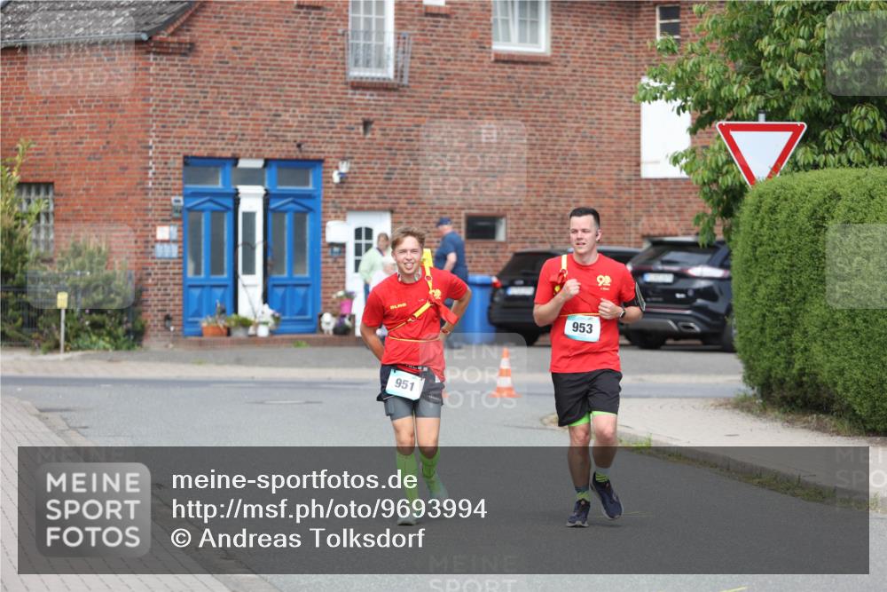 10.05.2026 - 8. Wedeler Halbmarathon Andreas Tolksdorf http://msf.ph/oto/9693994 10.05.2026 10:21:13 Laufen 951, 953 meine-sportfotos.de