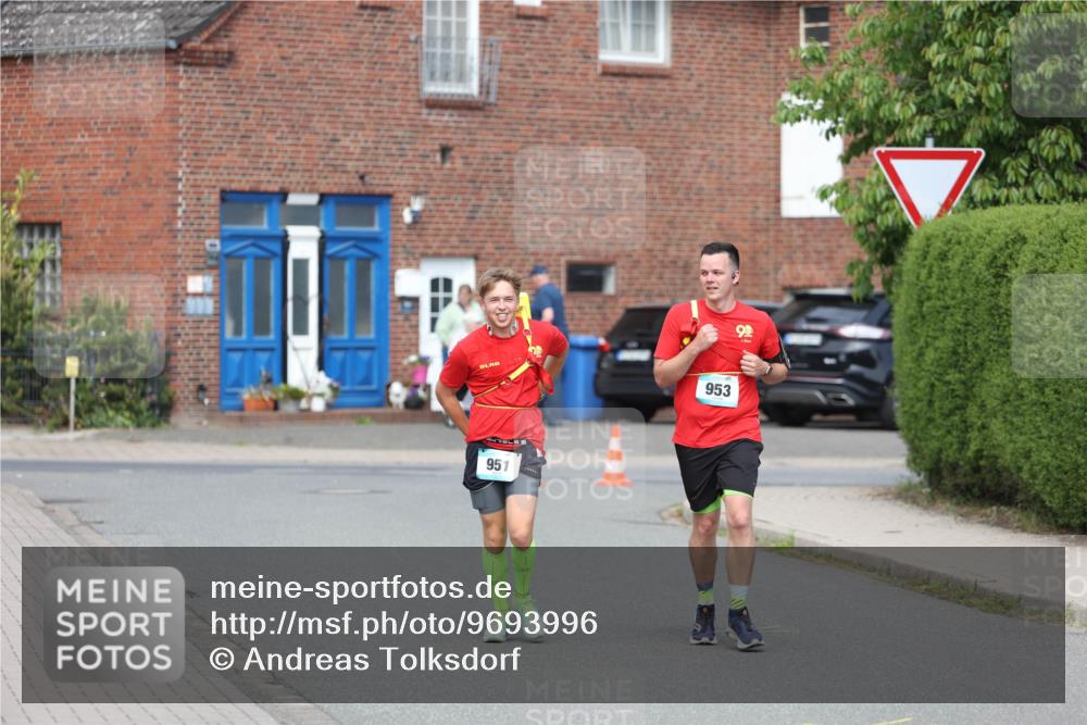 10.05.2026 - 8. Wedeler Halbmarathon Andreas Tolksdorf http://msf.ph/oto/9693996 10.05.2026 10:21:13 Laufen 951, 953 meine-sportfotos.de