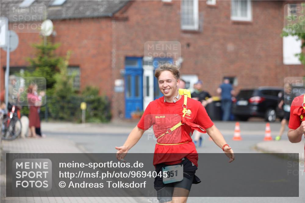 10.05.2026 - 8. Wedeler Halbmarathon Andreas Tolksdorf http://msf.ph/oto/9694045 10.05.2026 10:21:17 Laufen 951 meine-sportfotos.de