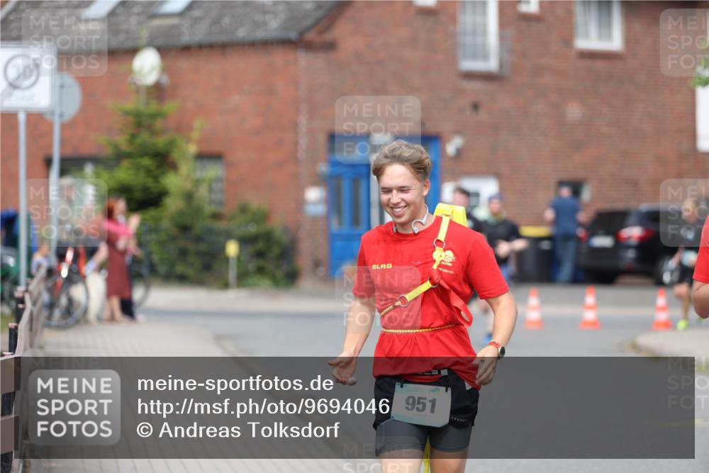 10.05.2026 - 8. Wedeler Halbmarathon Andreas Tolksdorf http://msf.ph/oto/9694046 10.05.2026 10:21:17 Laufen 30, 951 meine-sportfotos.de