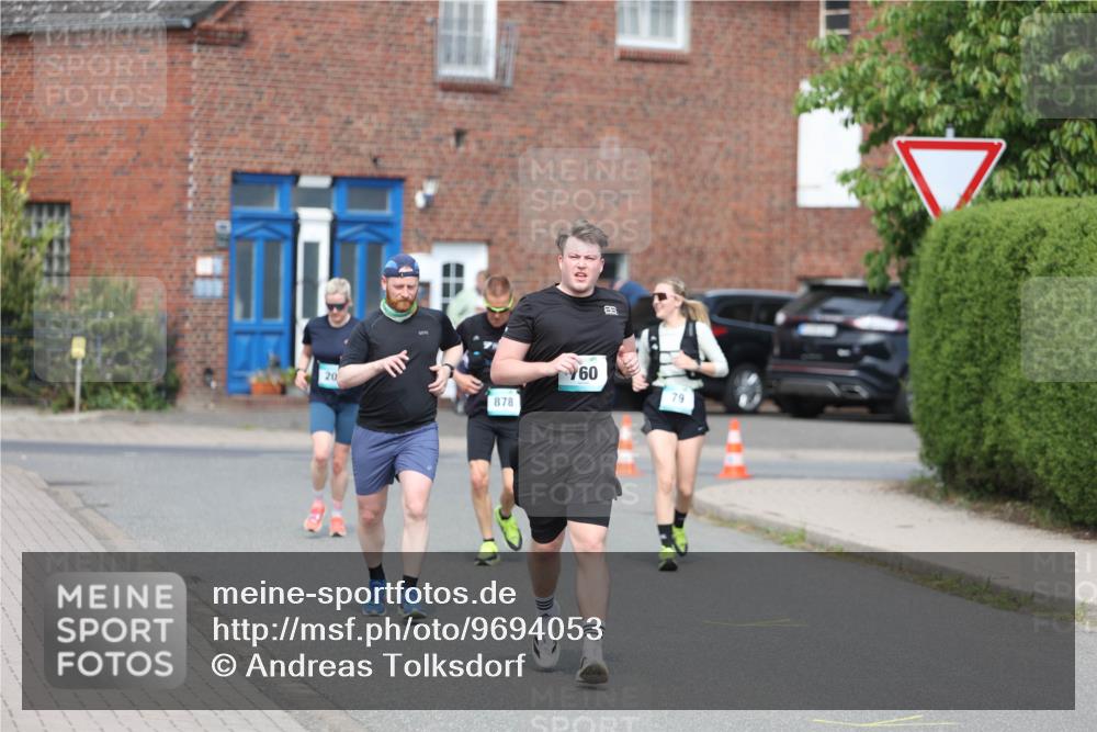 10.05.2026 - 8. Wedeler Halbmarathon Andreas Tolksdorf http://msf.ph/oto/9694053 10.05.2026 10:21:21 Laufen 10, 20, 878, 60, 60, 79 meine-sportfotos.de