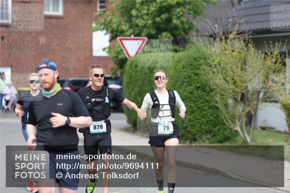 10.05.2026 - 8. Wedeler Halbmarathon Andreas Tolksdorf http://msf.ph/oto/9694111 10.05.2026 10:21:26 Laufen 878, 79 meine-sportfotos.de