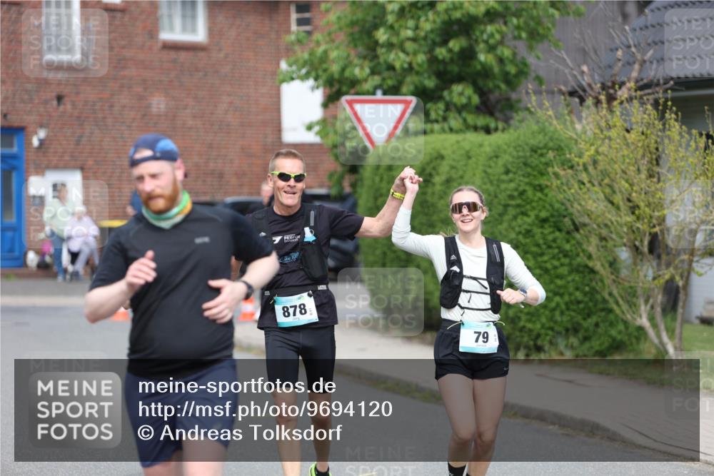10.05.2026 - 8. Wedeler Halbmarathon Andreas Tolksdorf http://msf.ph/oto/9694120 10.05.2026 10:21:26 Laufen 878, 79 meine-sportfotos.de