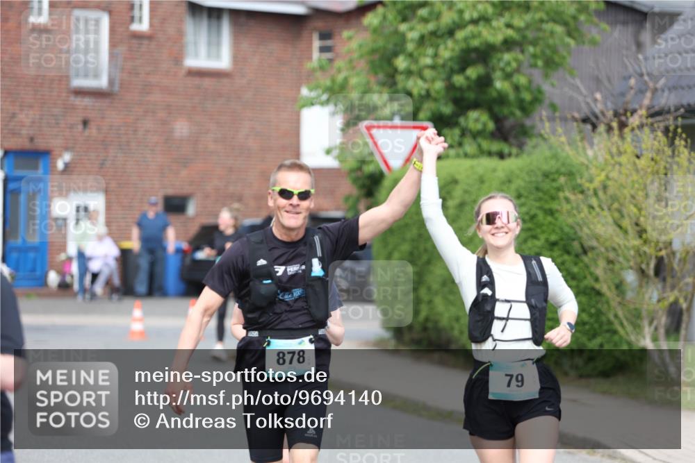 10.05.2026 - 8. Wedeler Halbmarathon Andreas Tolksdorf http://msf.ph/oto/9694140 10.05.2026 10:21:27 Laufen 878, 79 meine-sportfotos.de